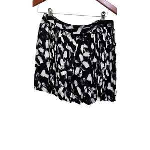 Banana Republic Black & White Abstract Pleated Midi Skirt Size Petite 6